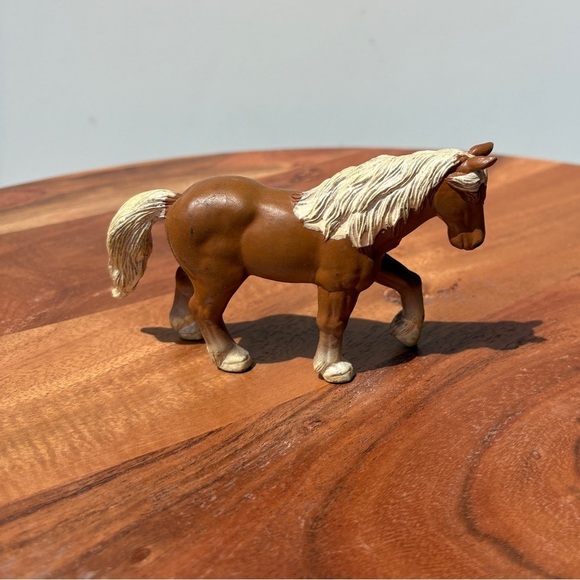 Vintage 1991 Funrise International Vinyl Horse Figure - AVELIGNESE (Haflinger) - Picture 4 of 7
